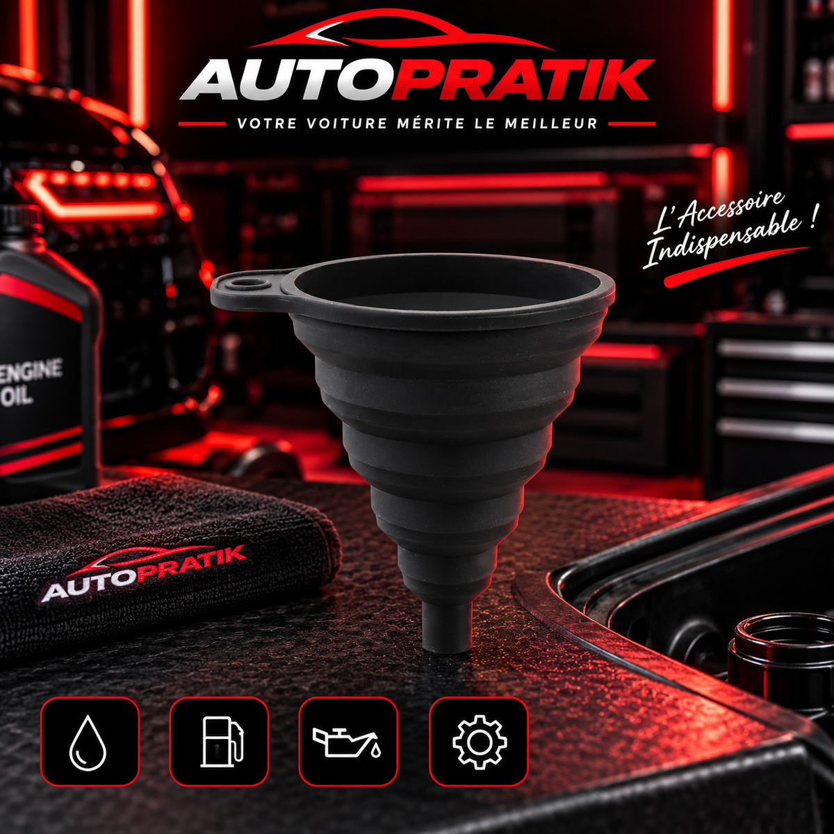 Entonnoir pliable en silicone noir présenté déplié près d’un compartiment moteur
